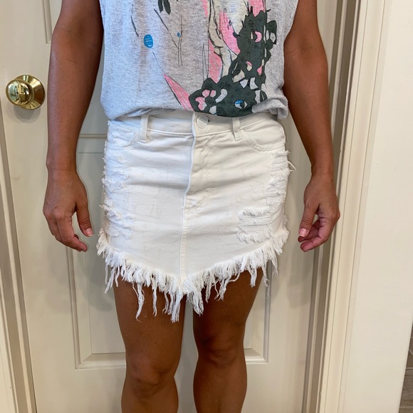 White jean skirt. - Picture 3 of 12